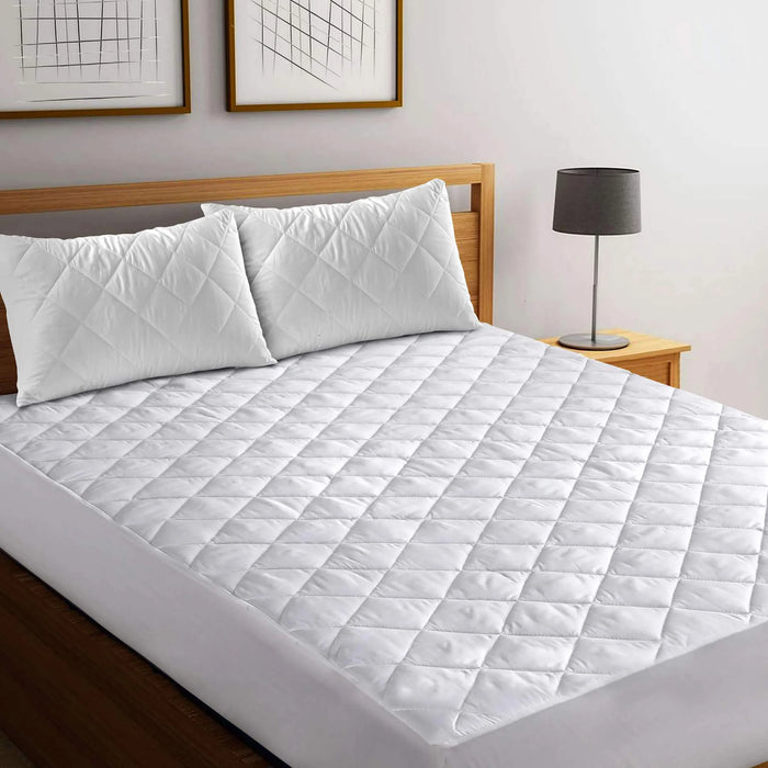Quilted waterproof mattress cover
