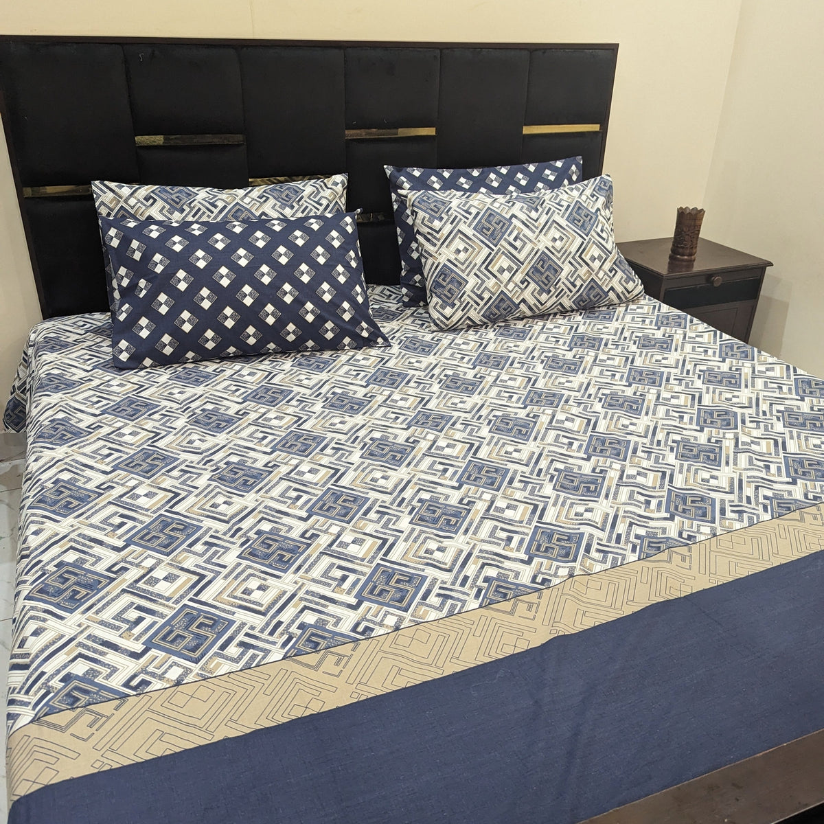 5 Pieces Pure Cotton Bedsheet