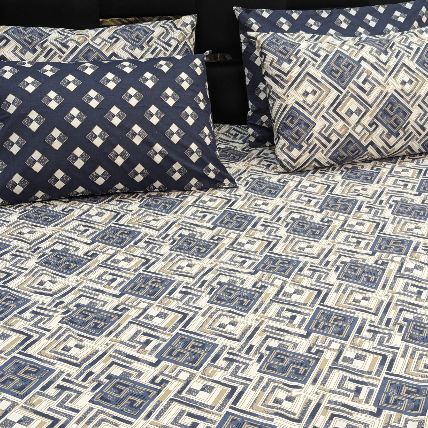 5 Pieces Pure Cotton Bedsheet