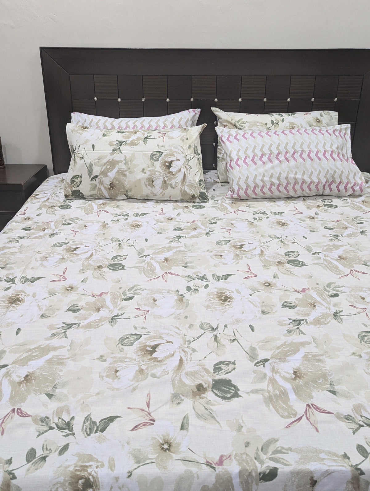 5 Pieces Pure Cotton Bedsheet