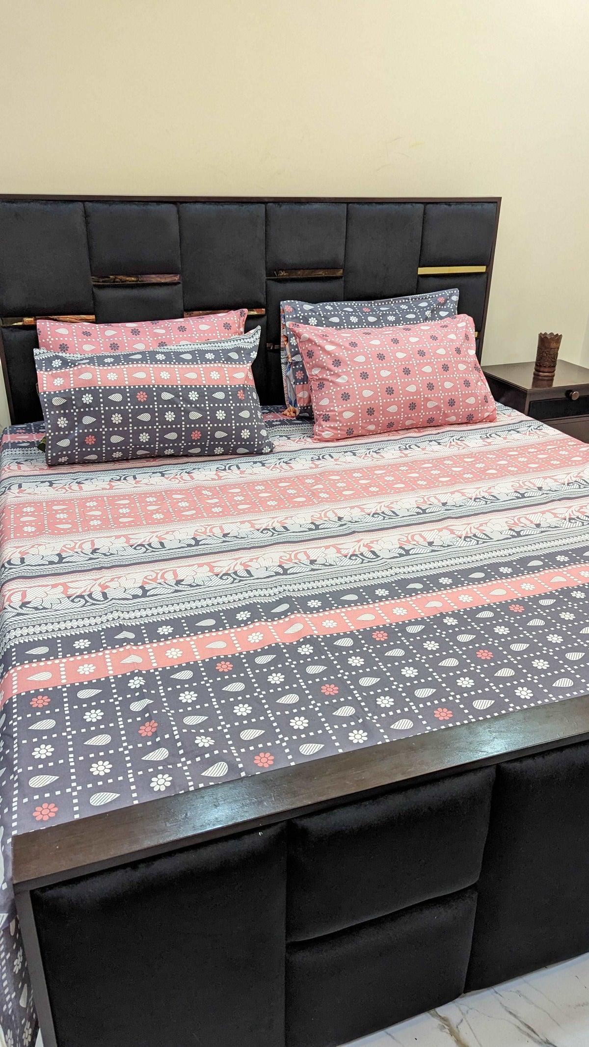 5 Pieces Pure Cotton Bedsheet