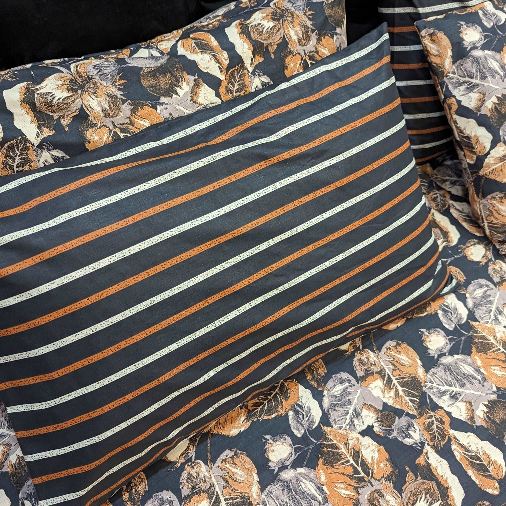 5 Pieces Pure Cotton Bedsheet