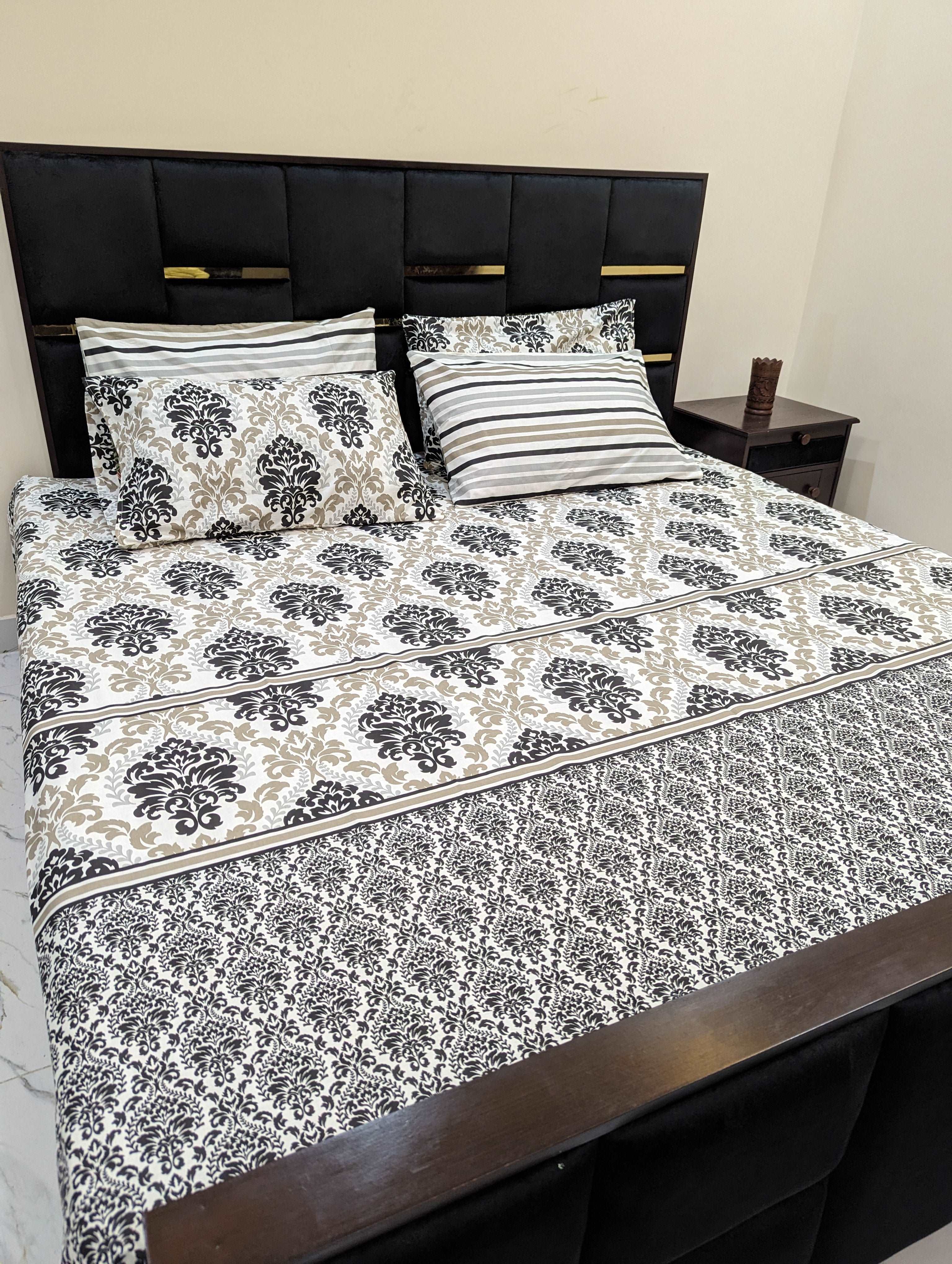 5 Pieces Pure Cotton Bedsheet