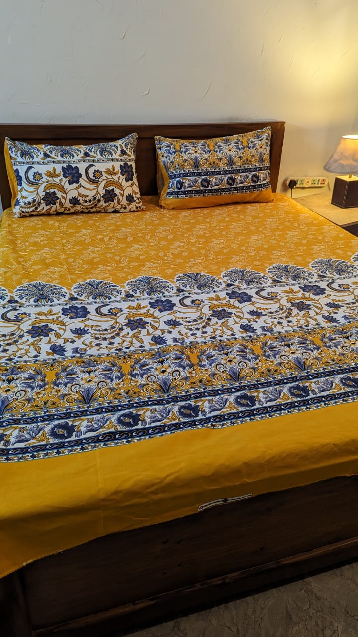 Crystal Cotton Bedsheet with 2 pillow covers