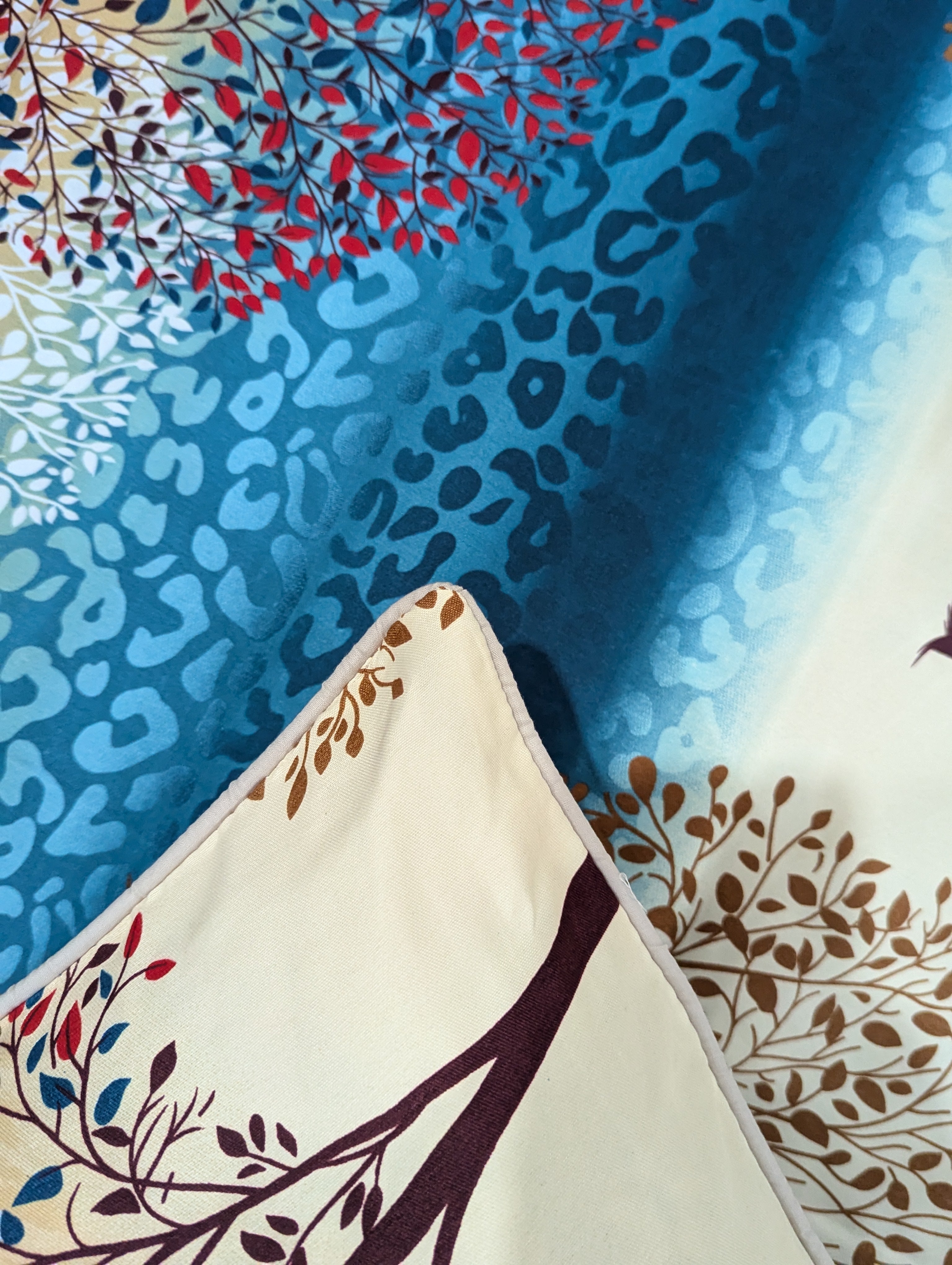 Crystal Cotton Bedsheet with 2 pillow covers