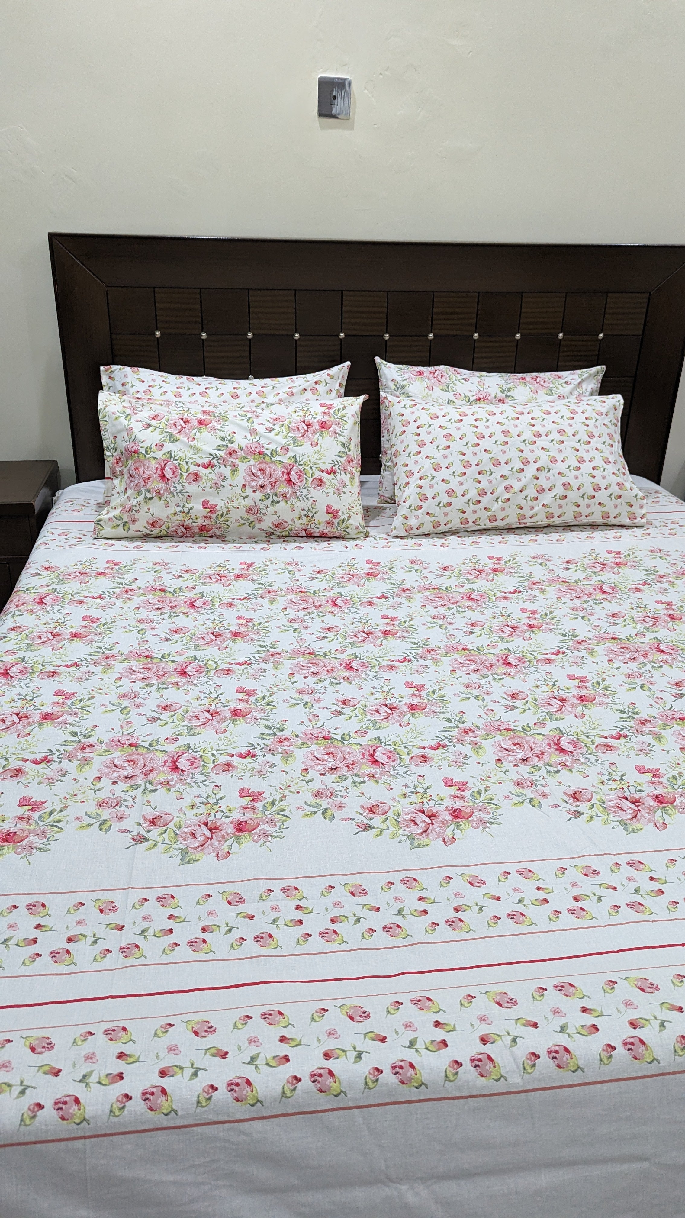 5 Pieces Pure Cotton Bedsheet
