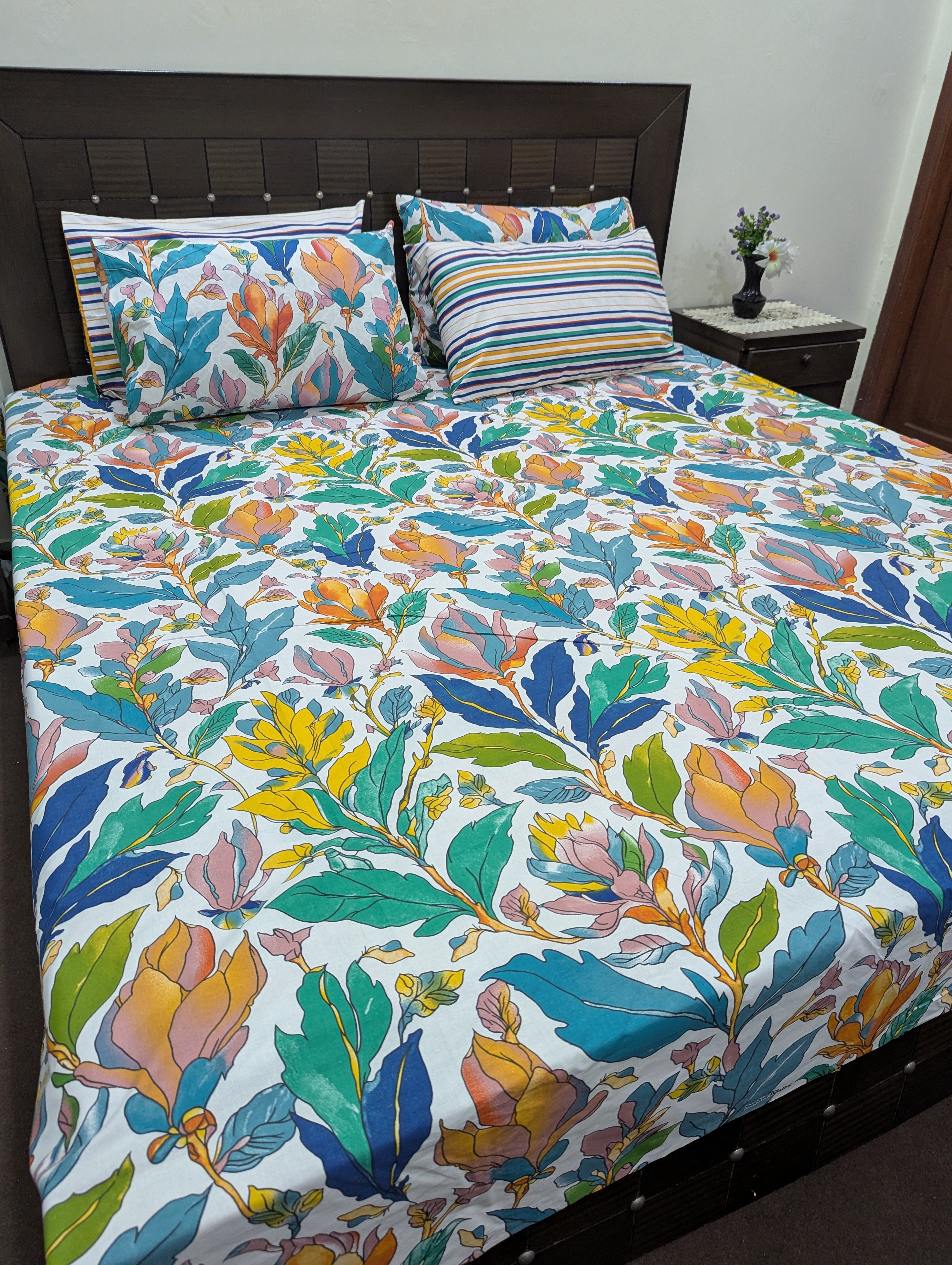 5 Pieces Pure Cotton Bedsheet