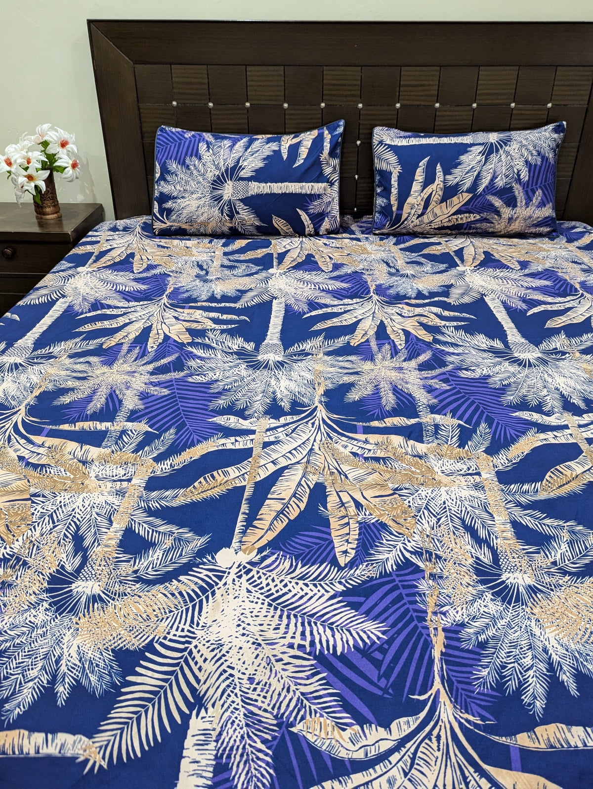 Crystal Cotton Bedsheet with 2 pillow covers
