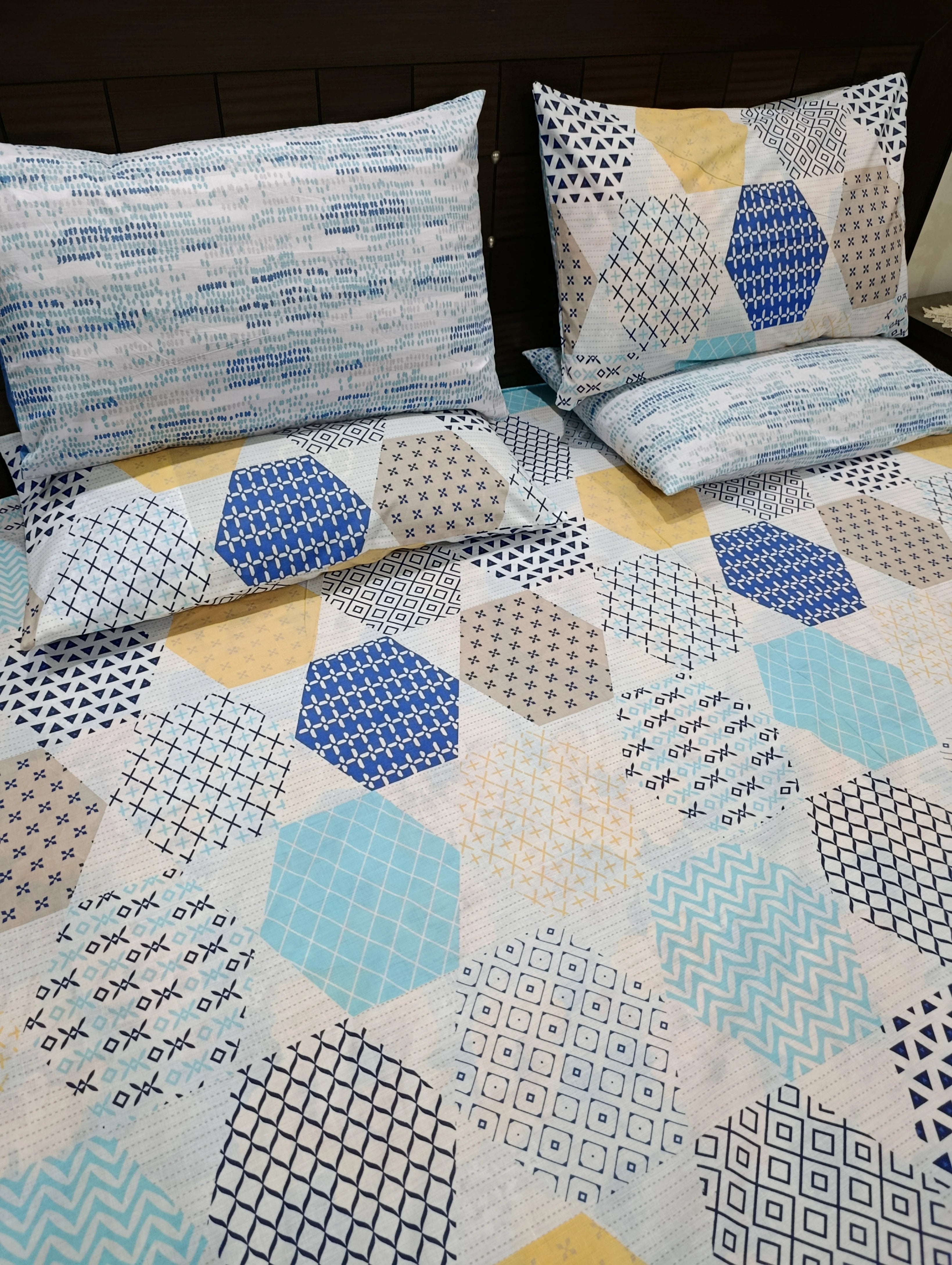 5 Pieces Export Quality Cotton Bedsheet