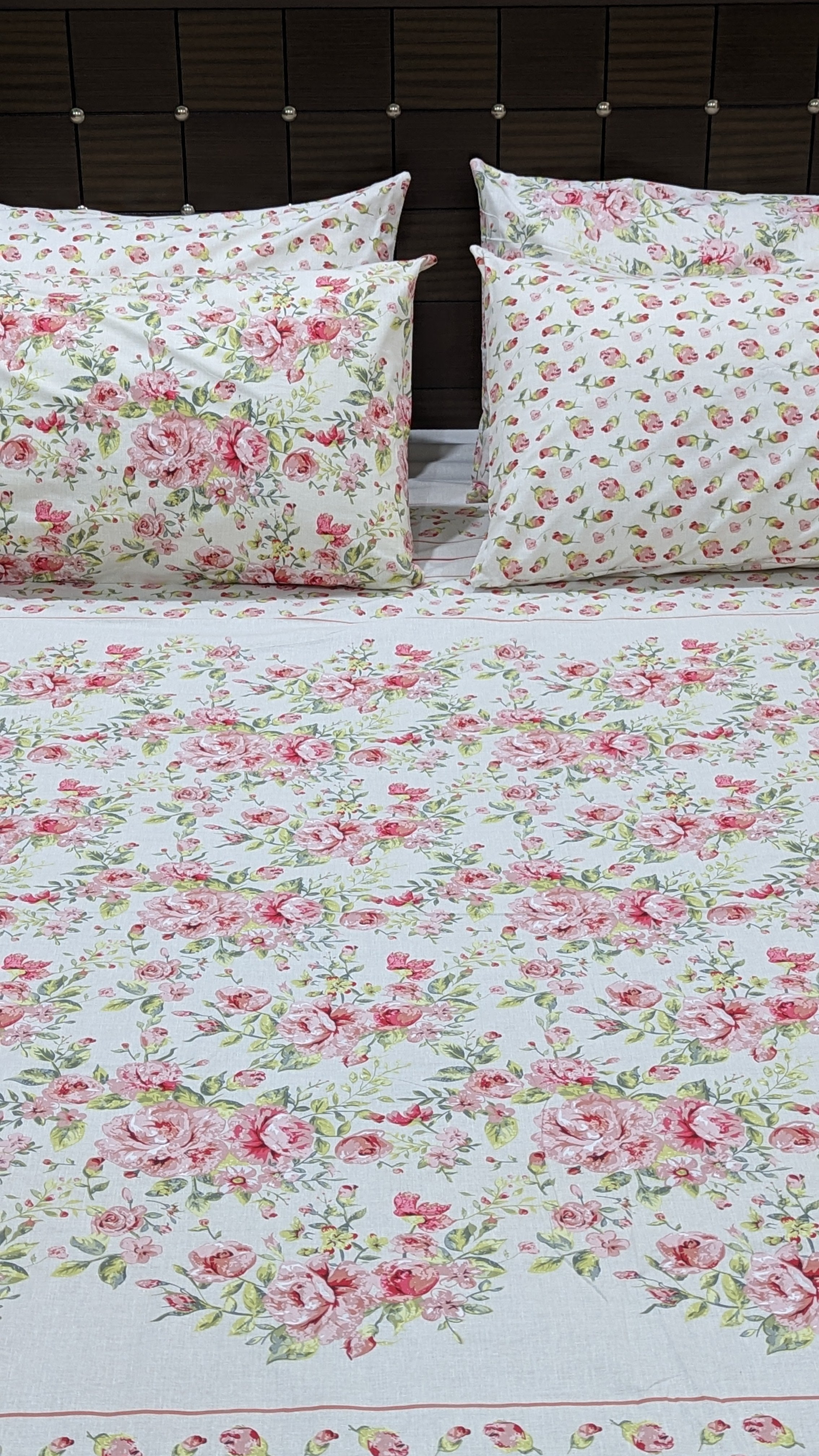 5 Pieces Pure Cotton Bedsheet