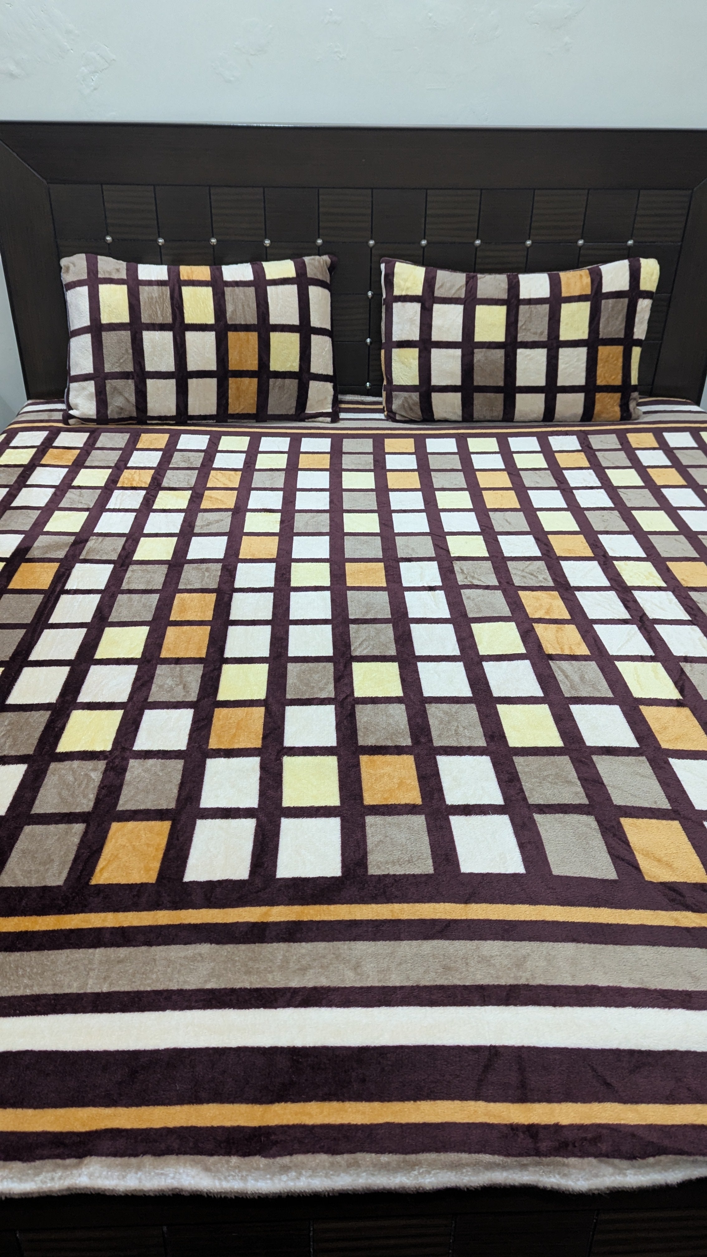 Fleece Bedsheet (Queen Size)